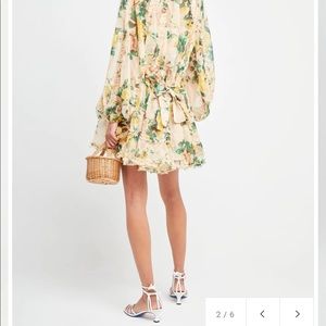 New with tags!! O.P.T. Rhea floral dress!! 👗